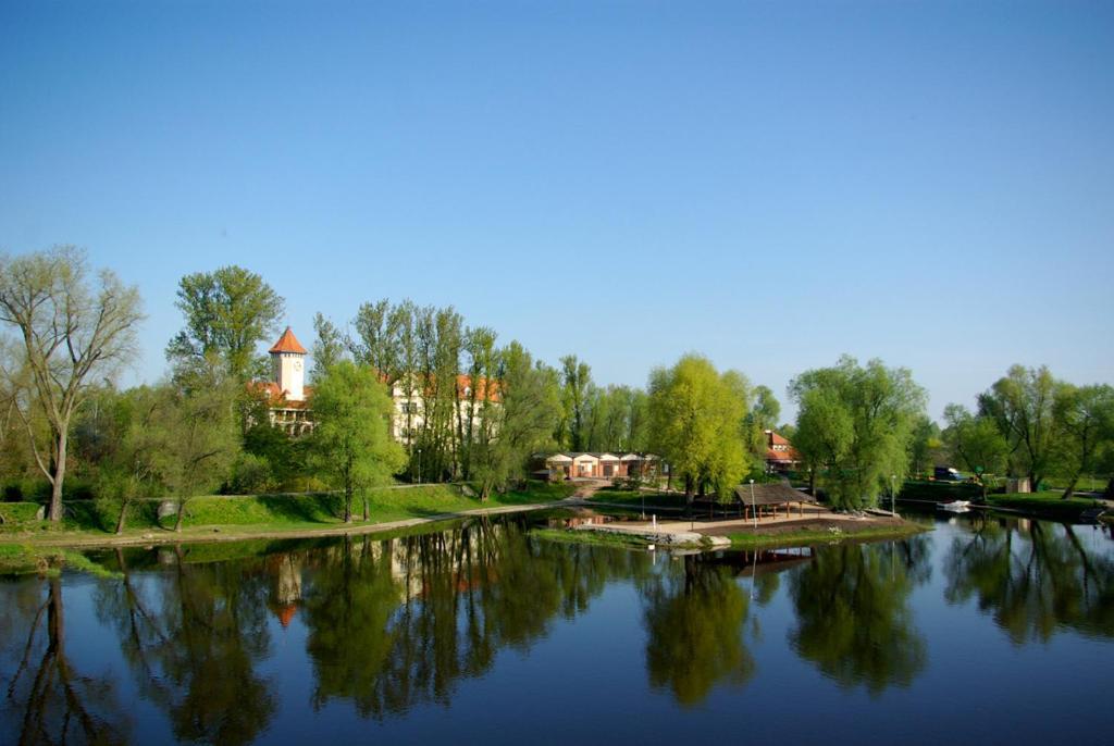 Hotel Zamek Pultusk Dom Polonii Exterior photo