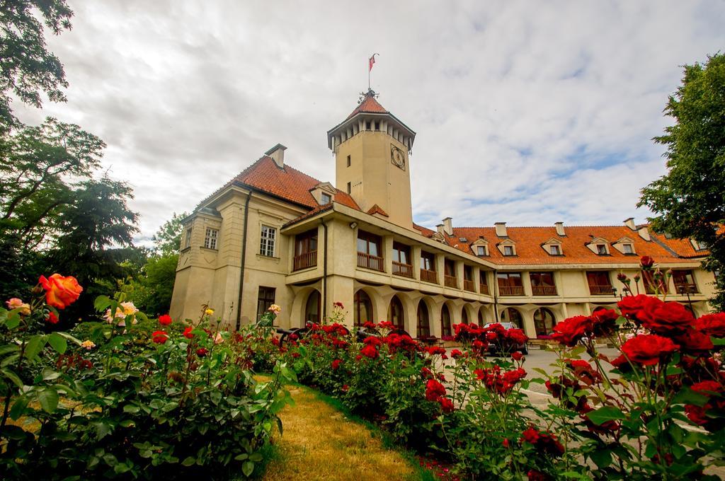 Hotel Zamek Pultusk Dom Polonii Exterior photo