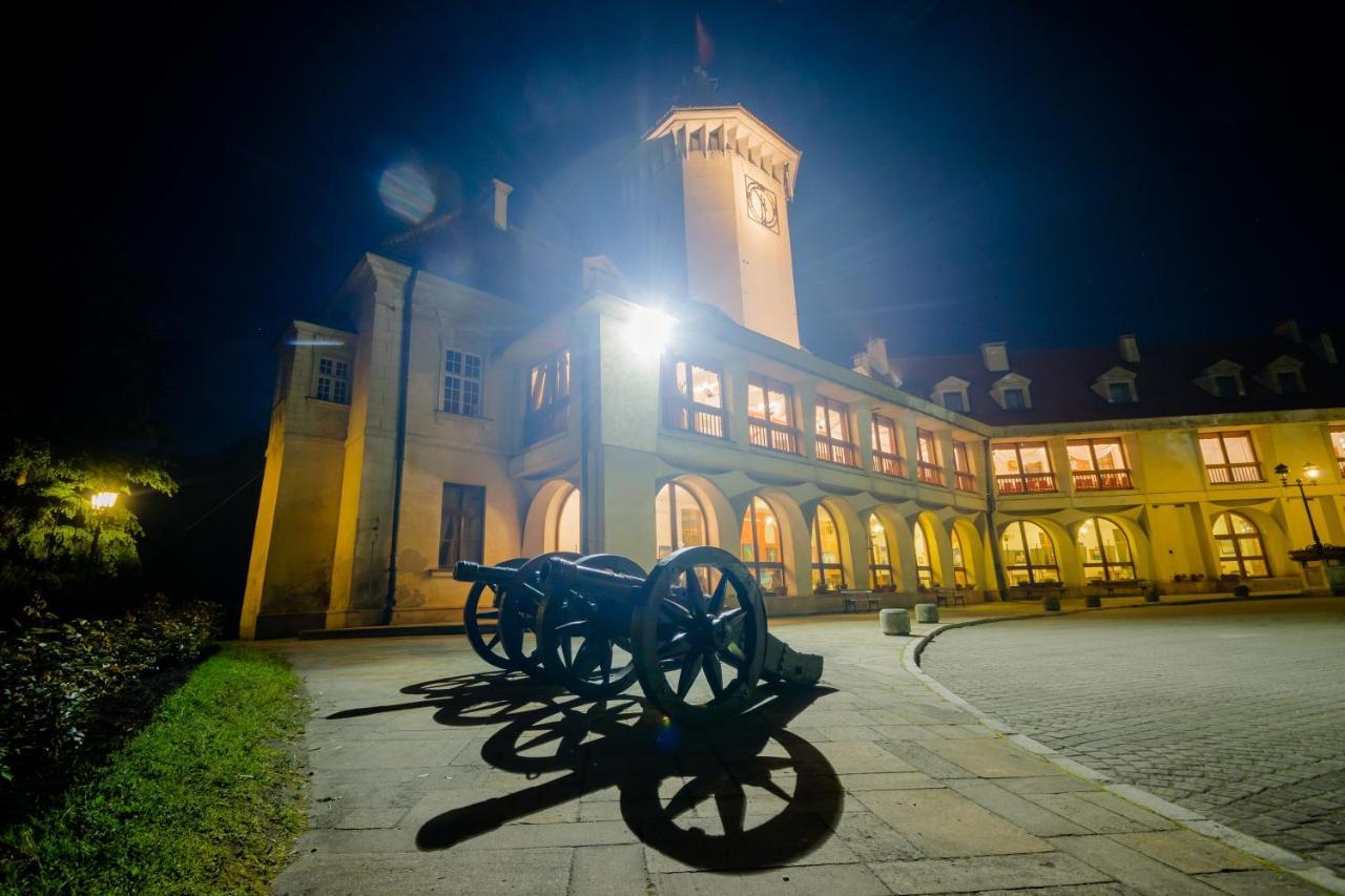 Hotel Zamek Pultusk Dom Polonii Exterior photo